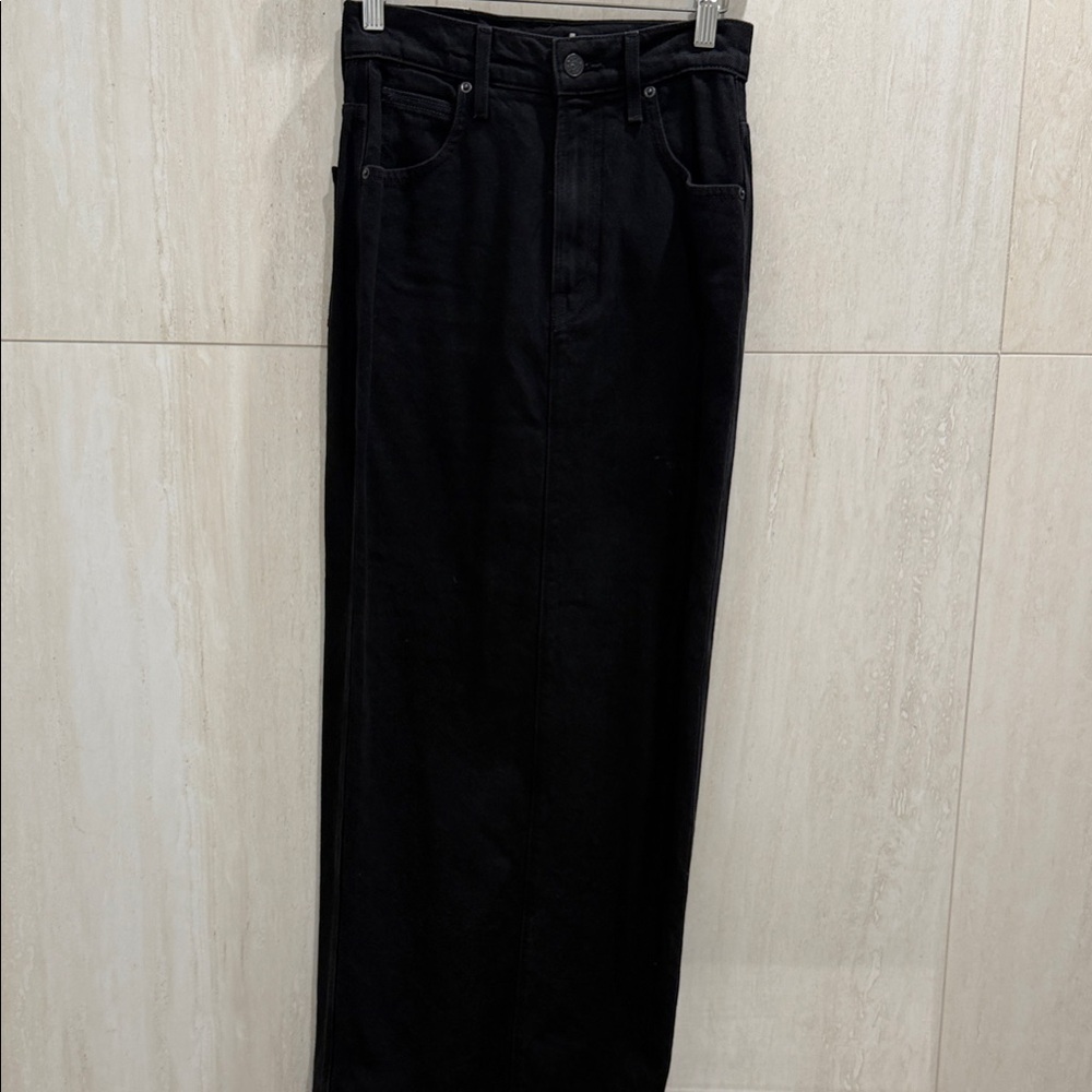 Chic Black Maxi Skirt